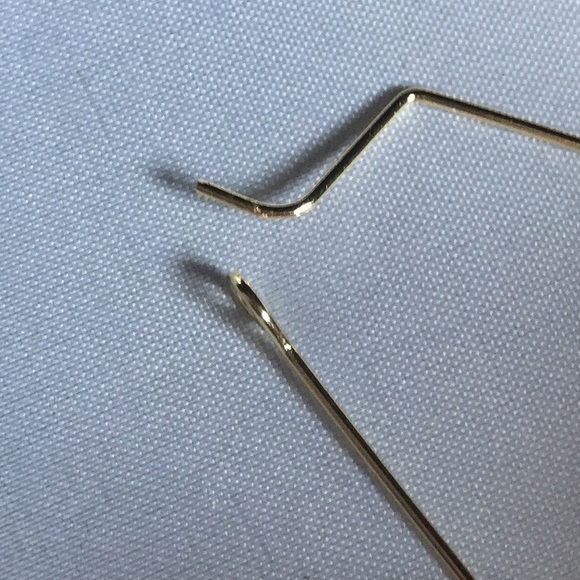 new. geometric clear quartz gold wire earrings - Picture 9 of 10